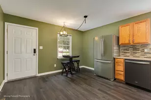 1562 Moluf St, Dekalb, IL 60115 - Photo 3