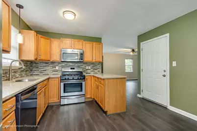 1562 Moluf Street, Dekalb, IL 60115 - Photo 5