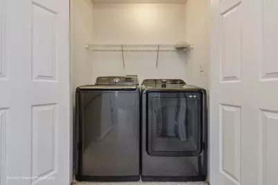 1562 Moluf Street, Dekalb, IL 60115 - Photo 15
