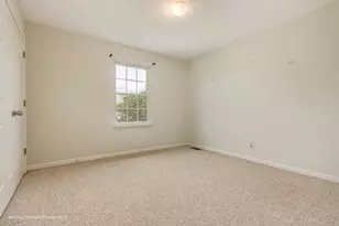 1562 Moluf St, Dekalb, IL 60115 - Photo 17