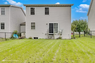 1562 Moluf Street, Dekalb, IL 60115 - Photo 25