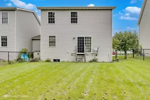 1562 Moluf St, Dekalb, IL 60115 - Photo 25