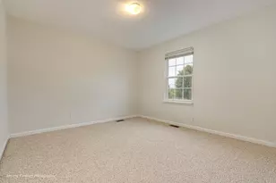 1562 Moluf St, Dekalb, IL 60115 - Photo 19