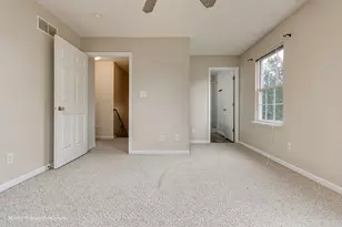 1562 Moluf St, Dekalb, IL 60115 - Photo 13