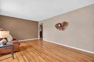 2N266 Prairie Ave, Glen Ellyn, IL 60137 - Photo 13