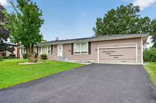 2N266 Prairie Ave, Glen Ellyn, IL 60137 - Photo 3