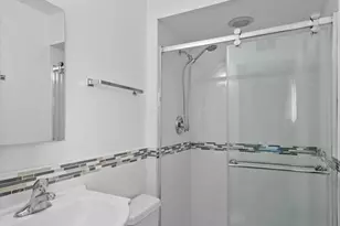 10710 W Cermak Rd, Westchester, IL 60154 - Photo 17