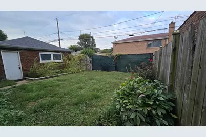 7951 S Blackstone Avenue, Chicago, IL 60619 - Photo 43