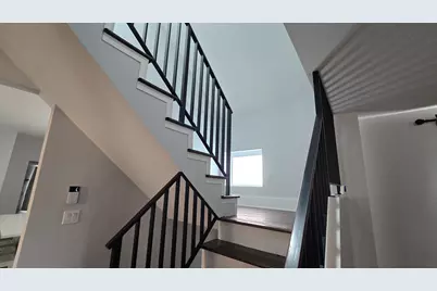7951 S Blackstone Avenue, Chicago, IL 60619 - Photo 21