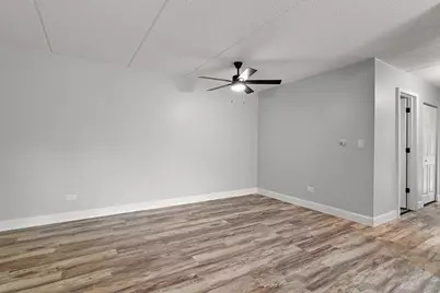 586 Fairway View Drive #1B, Wheeling, IL 60090 - Photo 5