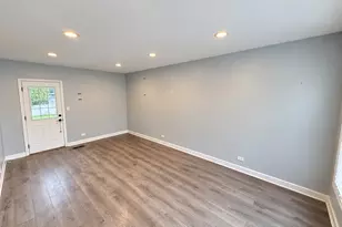 2039 Cherry Ave, Hanover Park, IL 60133 - Photo 7