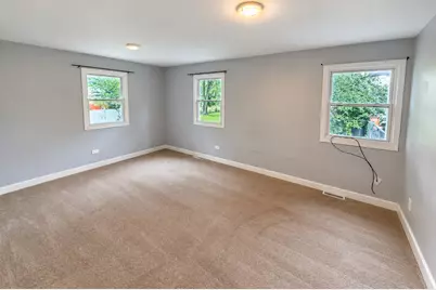 2039 Cherry Avenue, Hanover Park, IL 60133 - Photo 11