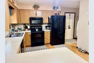 205 N Pond Street, Lostant, IL 61334 - Photo 9