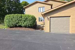 426 S 4th St, Saint Charles, IL 60174 - Photo 15