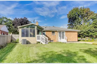 901 S Can Dota Avenue, Mount Prospect, IL 60056 - Photo 37