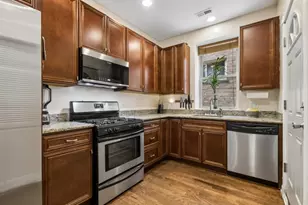 1641 W Farwell Ave, Chicago, IL 60626 - Photo 5