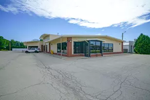 903 S 7th St, Rochelle, IL 61068 - Photo 1