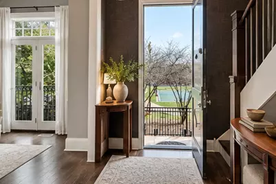 2730 N Hartland Court, Chicago, IL 60614 - Photo 5