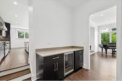2730 N Hartland Court, Chicago, IL 60614 - Photo 31