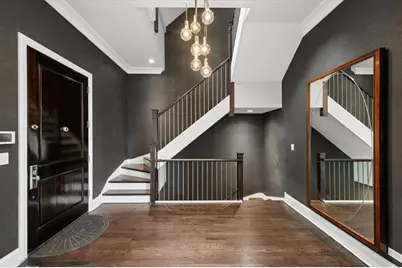 2730 N Hartland Court, Chicago, IL 60614 - Photo 3