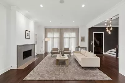 2730 N Hartland Court, Chicago, IL 60614 - Photo 11