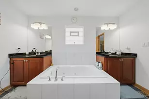 2646 S Hillock Ave, Chicago, IL 60608 - Photo 23