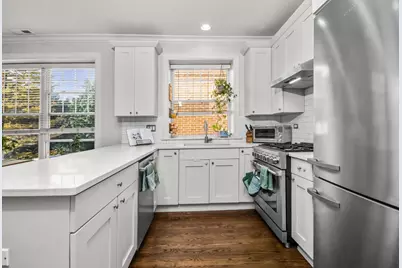 2711 N Mildred Avenue #2A, Chicago, IL 60614 - Photo 7