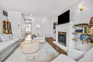 2711 N Mildred Ave, Chicago, IL 60614 - Photo 3