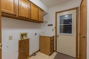 805 S Park Ave, Mendota, IL 61342 - Photo 11