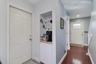 2104 Park Pl Dr, Bloomington, IL 61701 - Photo 13