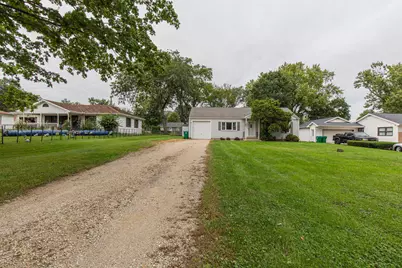 1412 Meriden Street, Mendota, IL 61342 - Photo 21