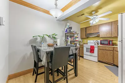 6400 27th Street #201, Berwyn, IL 60402 - Photo 5