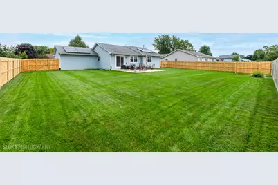 509 Wedgewood Trail, McHenry, IL 60050 - Photo 27