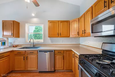 509 Wedgewood Trail, McHenry, IL 60050 - Photo 3