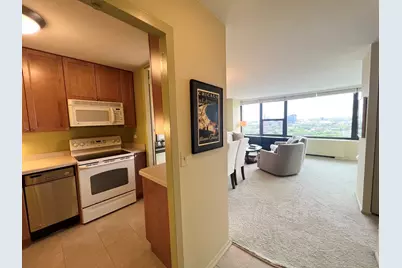 1850 N Clark Street #2104, Chicago, IL 60614 - Photo 5