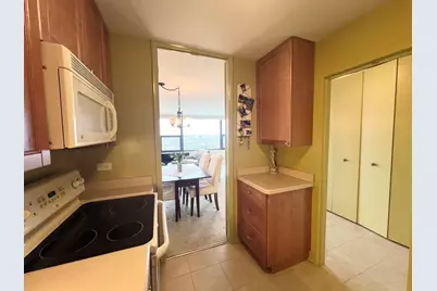1850 N Clark Street #2104, Chicago, IL 60614 - Photo 13