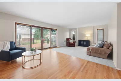 267 Holly Lane, Elk Grove Village, IL 60007 - Photo 13