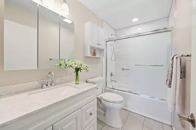 267 Holly Lane, Elk Grove Village, IL 60007 - Photo 21