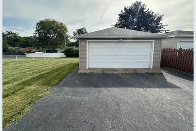 2402 Rohlwing Road, Rolling Meadows, IL 60008 - Photo 3