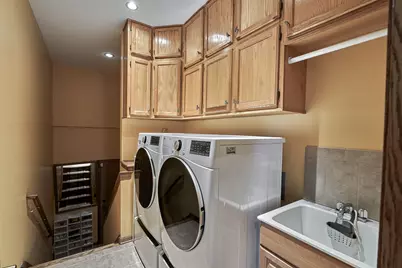 9508 Natoma Avenue, Oak Lawn, IL 60453 - Photo 15