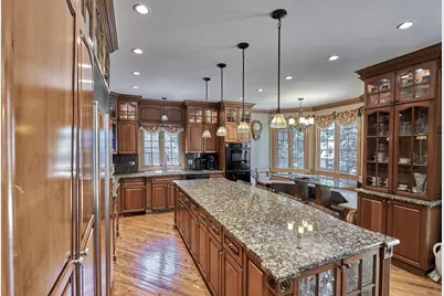 9508 Natoma Avenue, Oak Lawn, IL 60453 - Photo 11