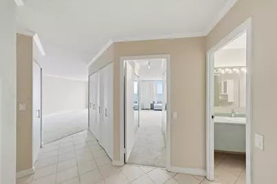 5320 N Sheridan Road #1607, Chicago, IL 60640 - Photo 9