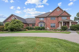 11N720 Muirhead Rd, Elgin, IL 60124 - Photo 1