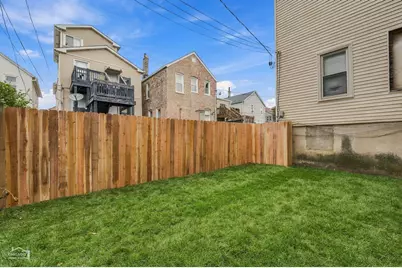 1118 W 19th Street #1, Chicago, IL 60608 - Photo 21