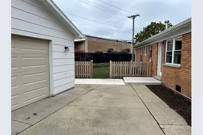 8331 W Gunnison Street, Norridge, IL 60706 - Photo 15