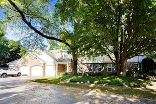 1506 Canbury Ct, Wheeling, IL 60090 - Photo 1