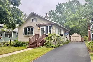 921 Chicago Ave, Downers Grove, IL 60515 - Photo 1