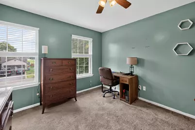 141 W Prairiefield Avenue, Cortland, IL 60112 - Photo 21