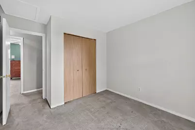 141 W Prairiefield Avenue, Cortland, IL 60112 - Photo 19