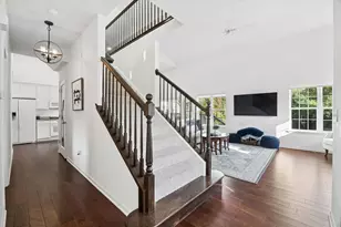 2532 Cedar Hill Lane, Woodridge, IL 60517 - Photo 15